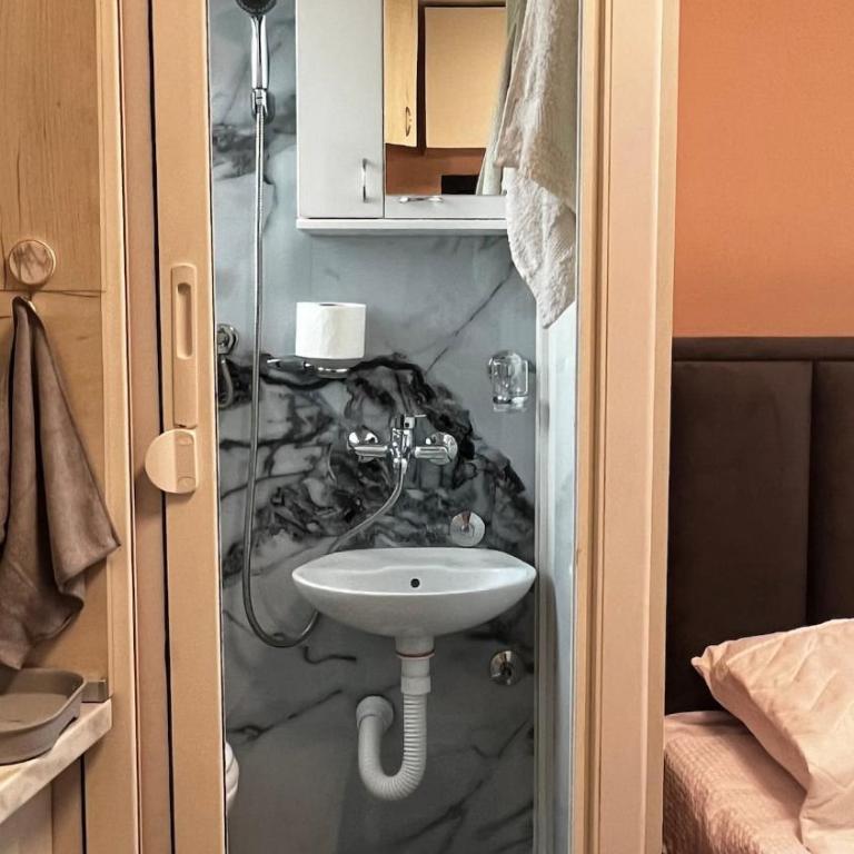 A tiny single room - Macchiato - One-Bedroom Apartment - 6