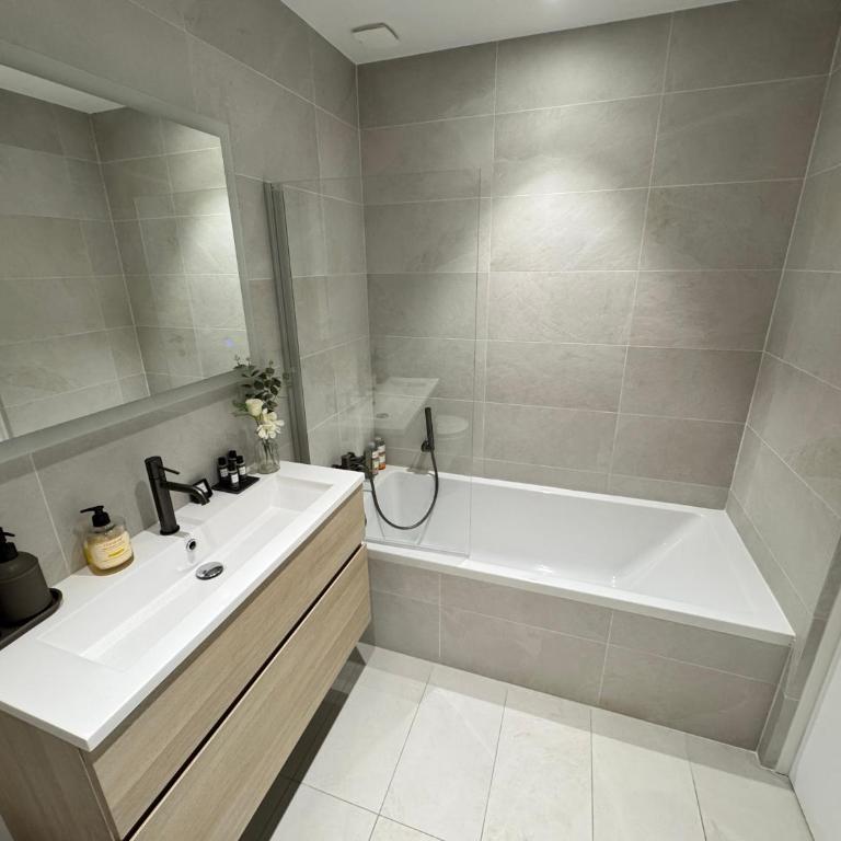 Old town-Exceptional Apartment-in absolute calm - Appartement 2 Chambres - Vue sur Jardin - 6