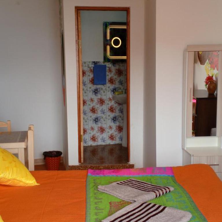 Diamante Andino - Habitación con cama extragrande y vistas al lago - 4