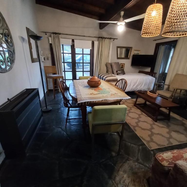 Casa de 2 ambientes - Barrio Residencial - Casa con 1 dormitorio - 4