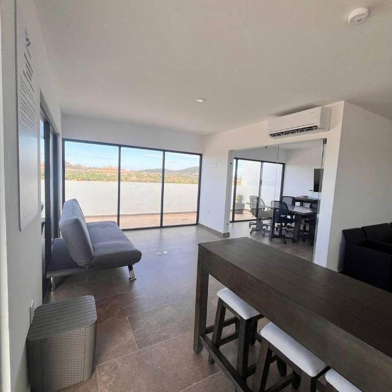 Marina Cerritos Apartment - One-Bedroom Apartment - 6