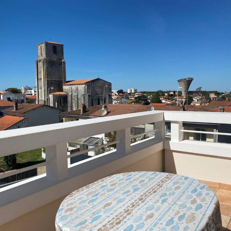 Royan : Appartement 47m², Balcon, Parking privé, Ascenseur - FR-1-738-48 - Appartamento - 22