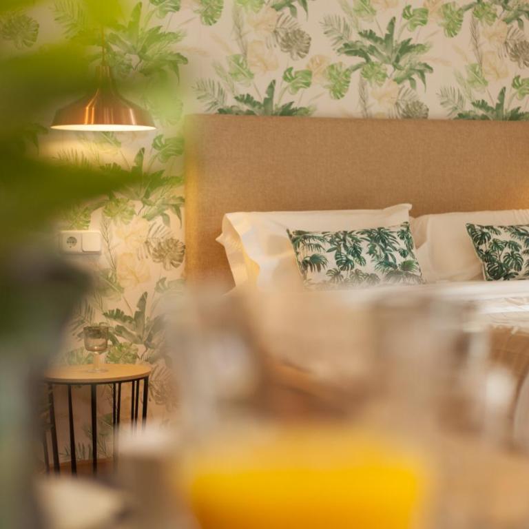 Suites You Zinc - Angebot - Studio mit Queensize-Bett mit Balkon - Romantik-Paket - 3