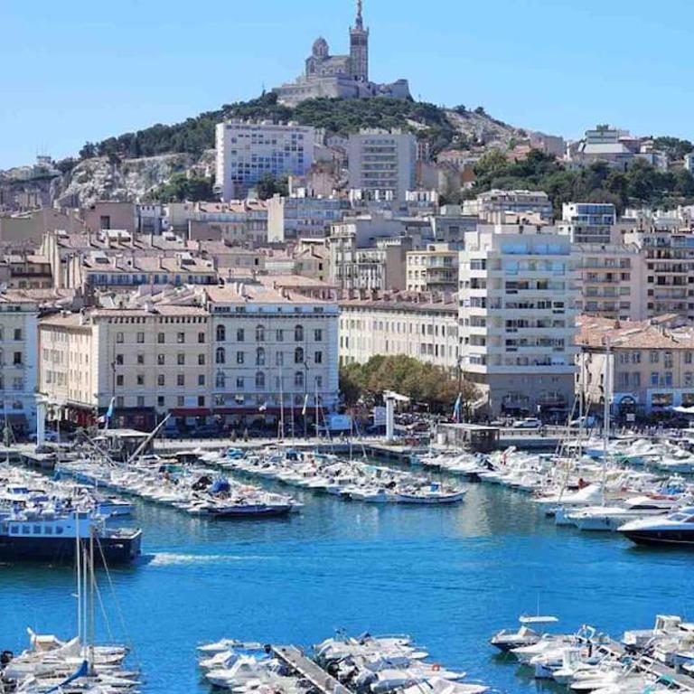 Appartement refait à neuf entre plage et vieux port - Apartment mit 2 Schlafzimmern - 21