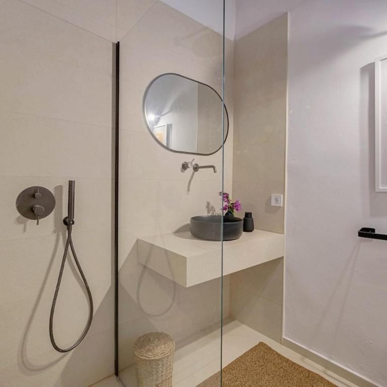 G-Colao auf Finca Zenara, Doppelzimmer mit Bad, Gemeinschaftsküche, XXl Pool, Wifi, Klima, Yoga - Apartamento de 1 dormitorio - 3