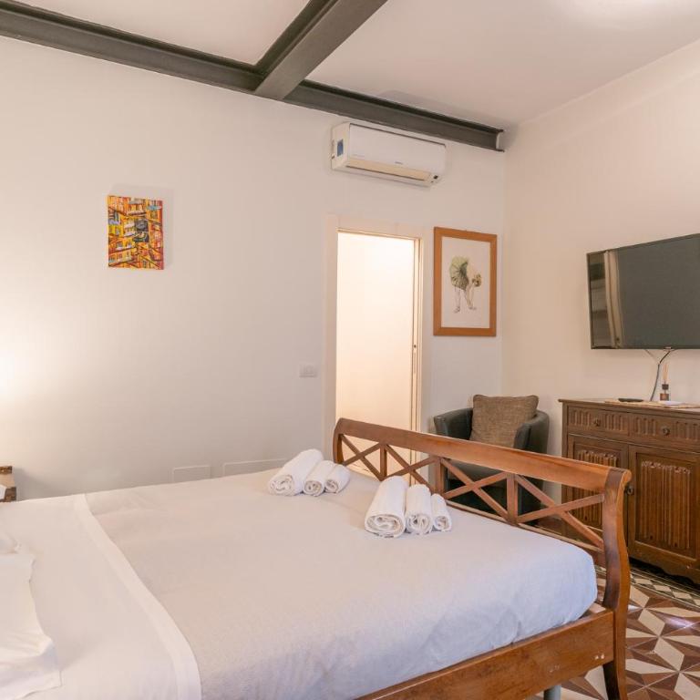 CHIAVE DI VOLTA Lovely Guesthouse with Terrace - Camera Matrimoniale con Bagno Privato - 5