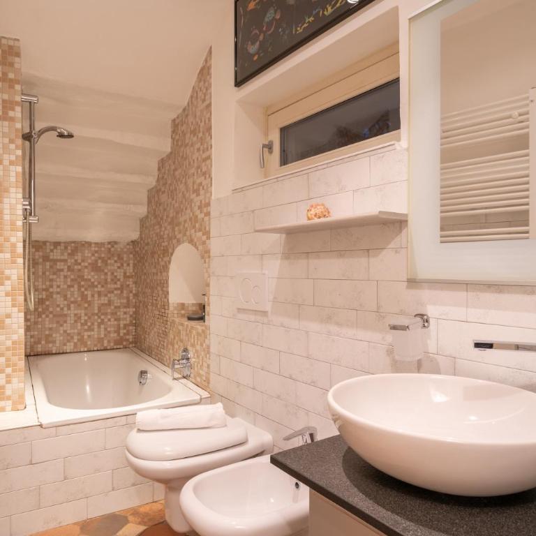 CHIAVE DI VOLTA Lovely Guesthouse with Terrace - Camera Matrimoniale con Bagno Privato - 3