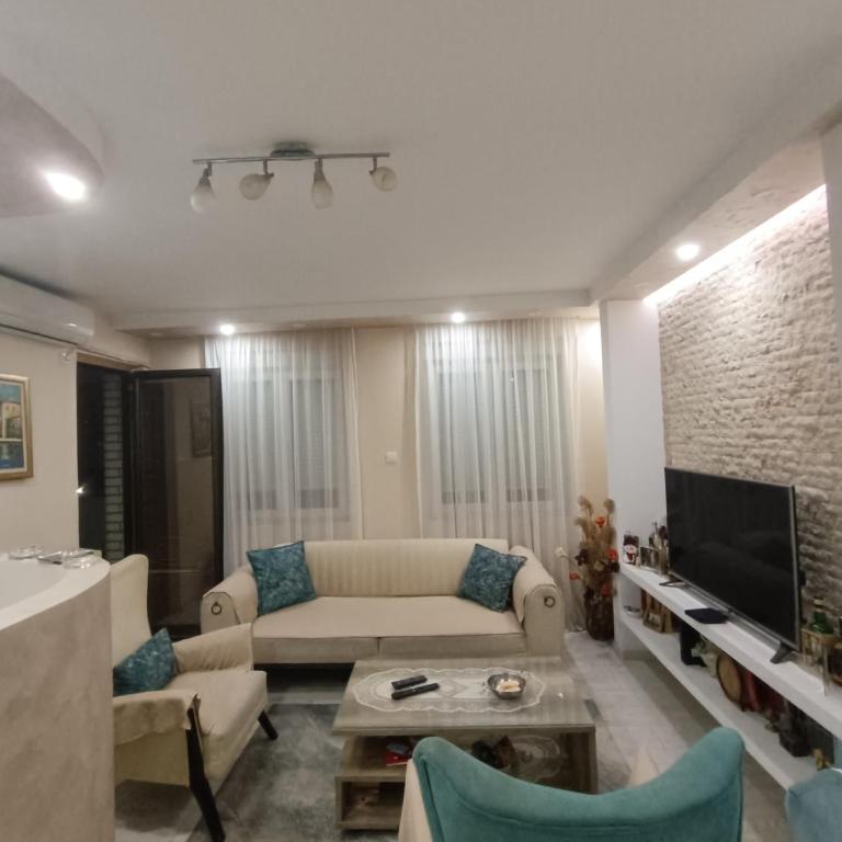 Nikolaj - One-Bedroom Apartment - 3