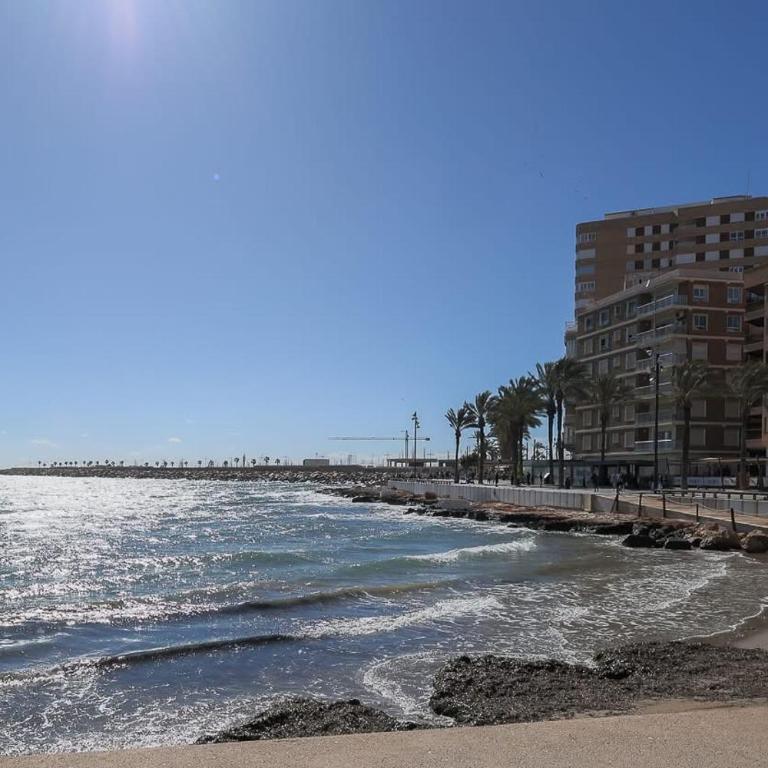 Two- story apartment near the sea 5 minutes - Apartamento de 1 dormitorio con terraza - 32