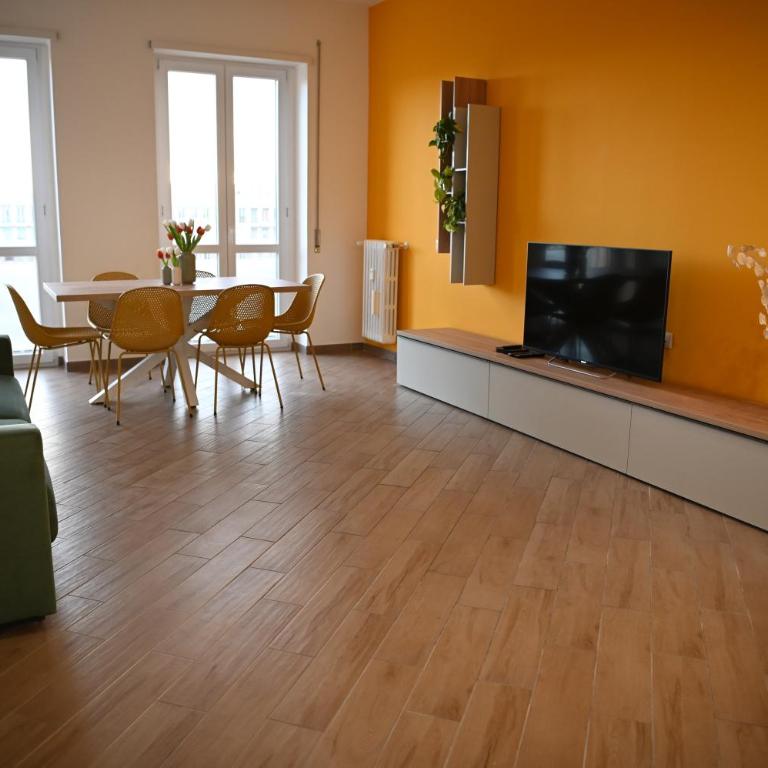 Appartamento per Famiglie - Metro A - 20min dal Centro - Appartamento con 2 Camere da Letto - 20