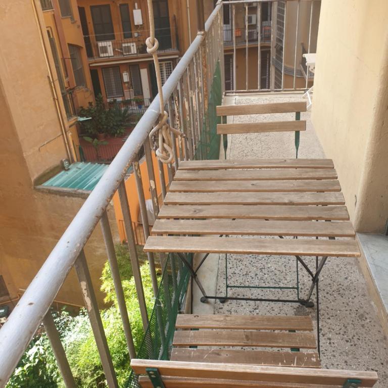 Chez Liviana - Camera Tripla con Balcone - 11