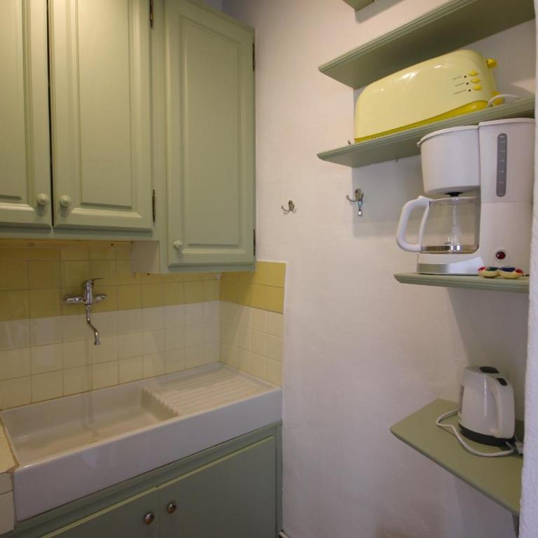 Le Poisson Bleu - One-Bedroom Apartment - 20