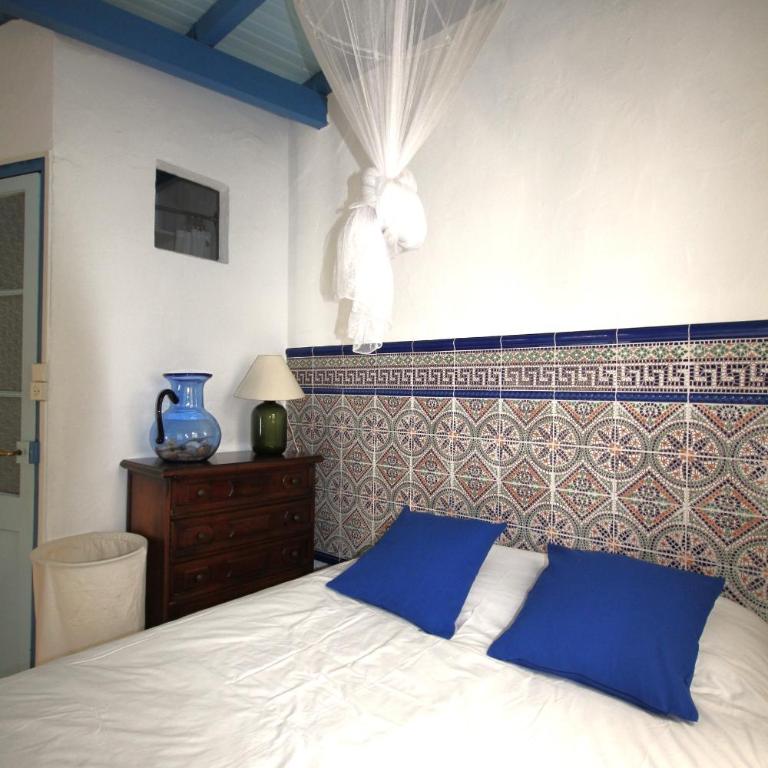 Le Poisson Bleu - One-Bedroom Apartment - 29