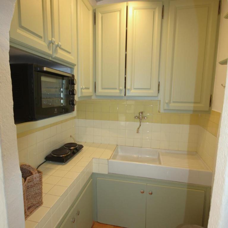 Le Poisson Bleu - One-Bedroom Apartment - 19