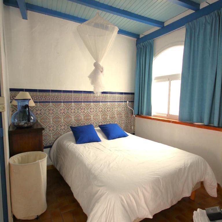 Le Poisson Bleu - One-Bedroom Apartment - 30