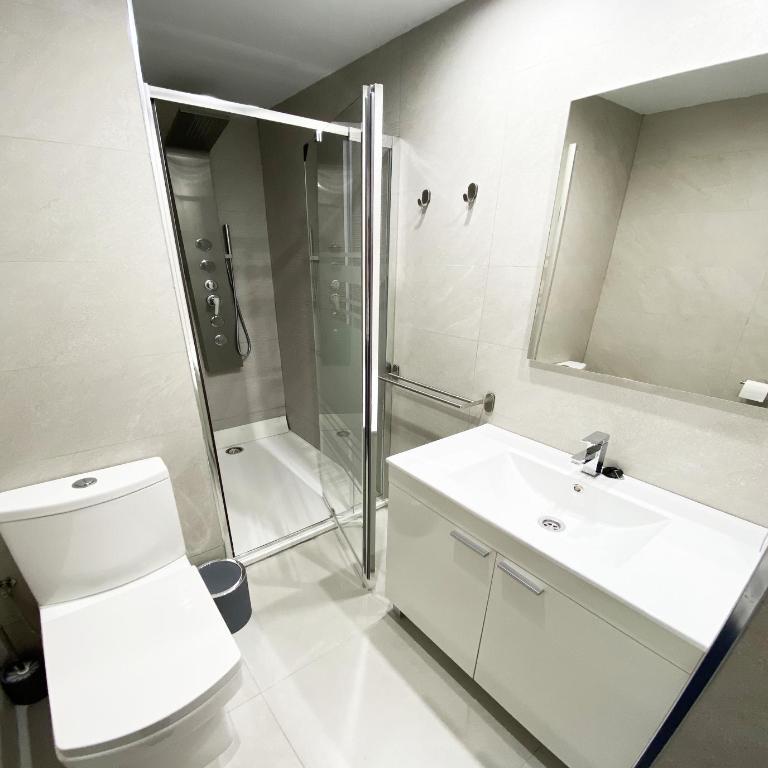 Apartamento Martínez Campos - Playa La Caleta - Apartamento de 3 dormitorios Premium - 9