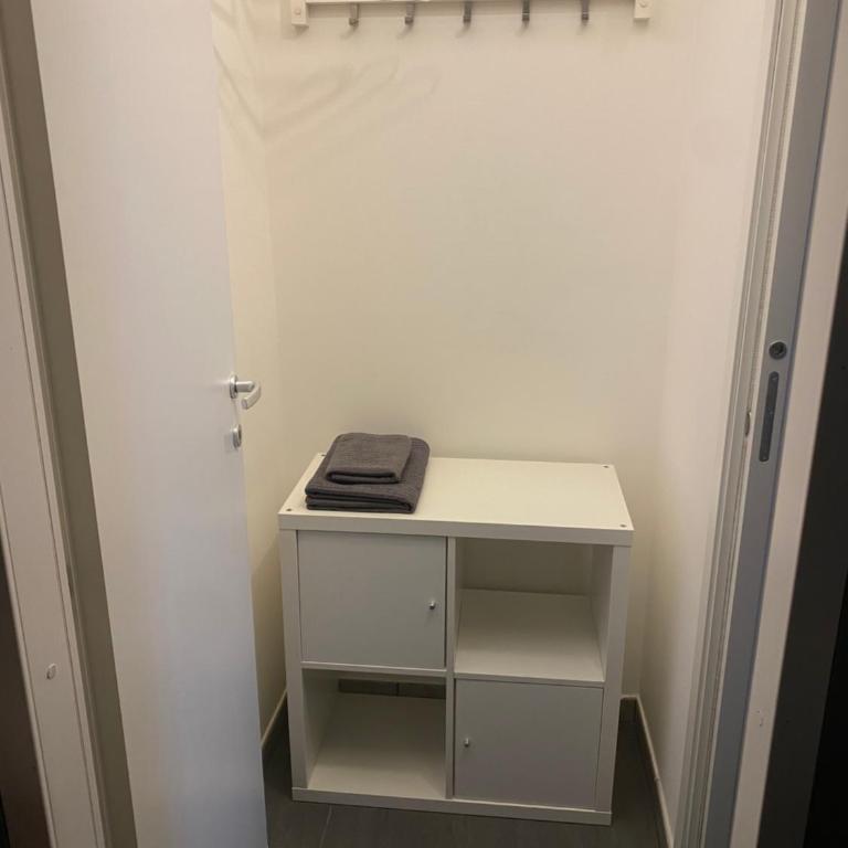 CROCIFERIHOLIDAYhome - One-Bedroom House - 21