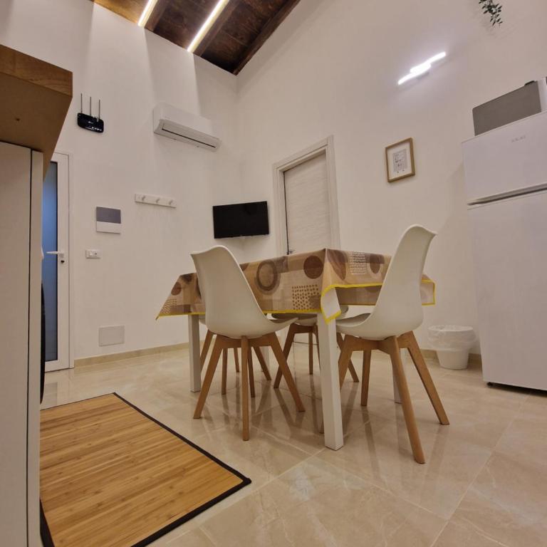 House in the castle VIA GRAMIGNANI N 35 CATANIA - One-Bedroom House - 18