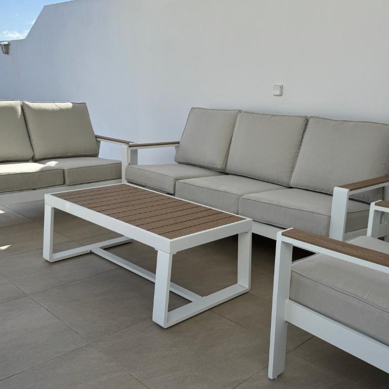 Lovely Villa Danielle - Three-Bedroom Villa - 10