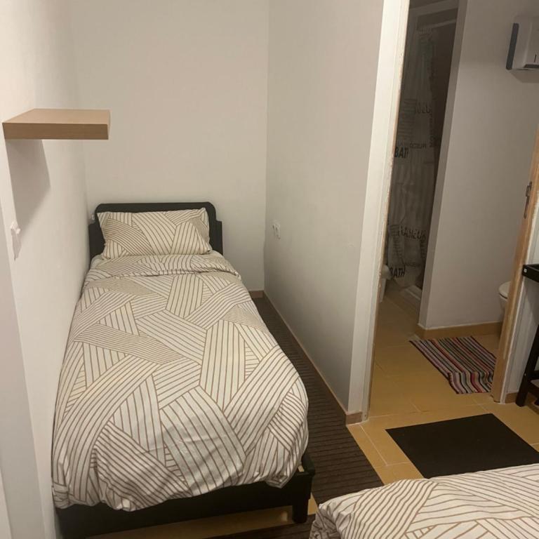 Le Manteau Bleu - Chambre Quadruple en Duplex - 10