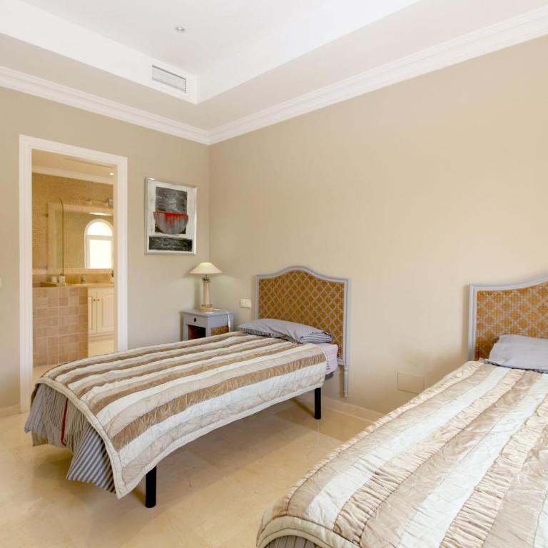 Estepona East Luxury Family Villa ROSA - Villa con piscina privada - 14