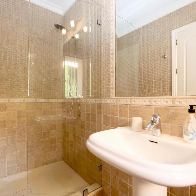 Estepona East Luxury Family Villa ROSA - Villa con piscina privada - 17