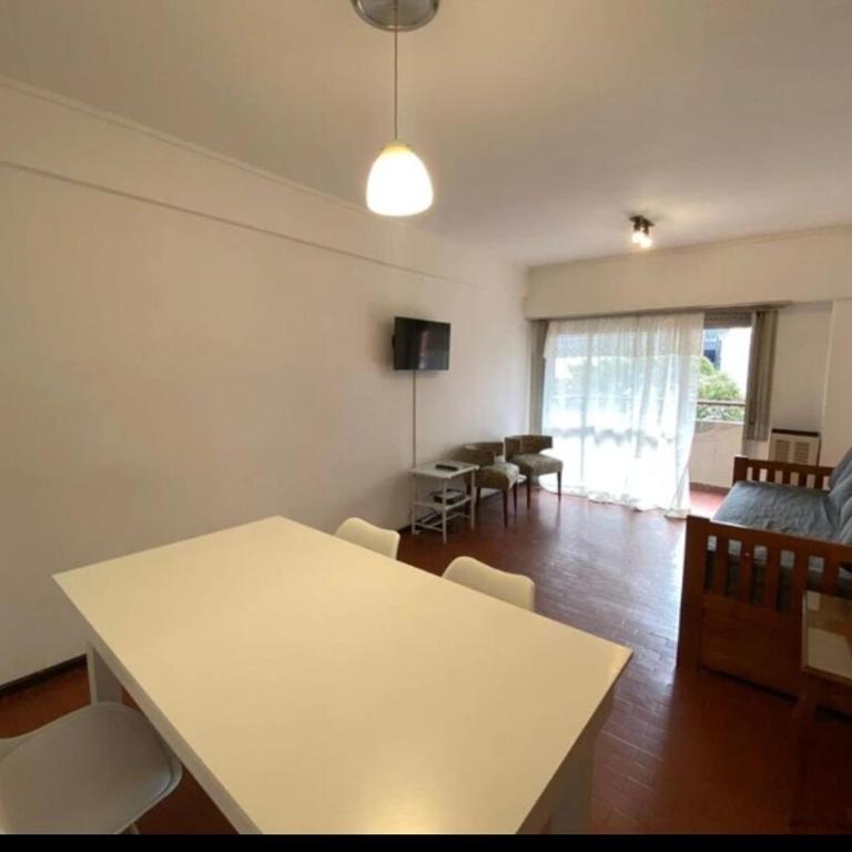 Luminoso departamento Zona Güemes - Apartamento de 1 dormitorio - 8