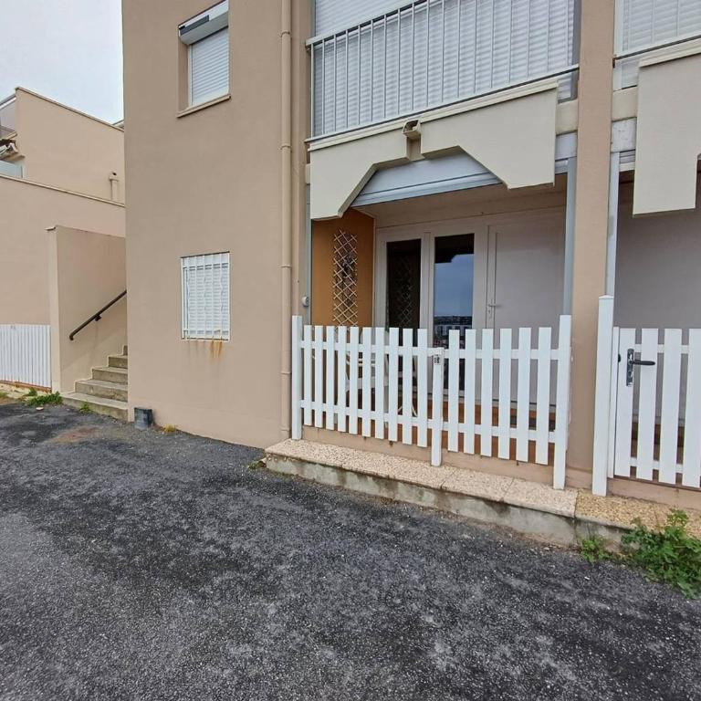 Agréable studio avec loggia et animaux acceptés – Balaruc-les-Bains - FR-1-571-38 - Studio - 9