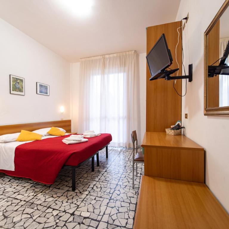 Hotel Cortina - Camera Matrimoniale/Doppia con Letti Singoli - 7