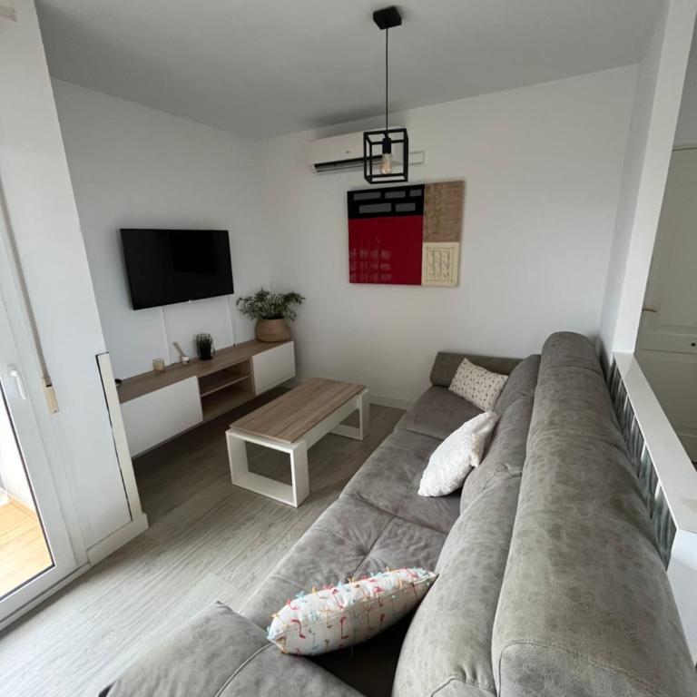 Apartamento Mar y Montaña - Two-Bedroom Apartment - 2