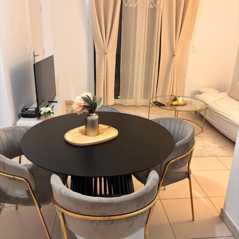 Cosy T2 neuf avec balcon Tram L5 au pied de la résidence Centre & plages - Apartment mit 1 Schlafzimmer - 9