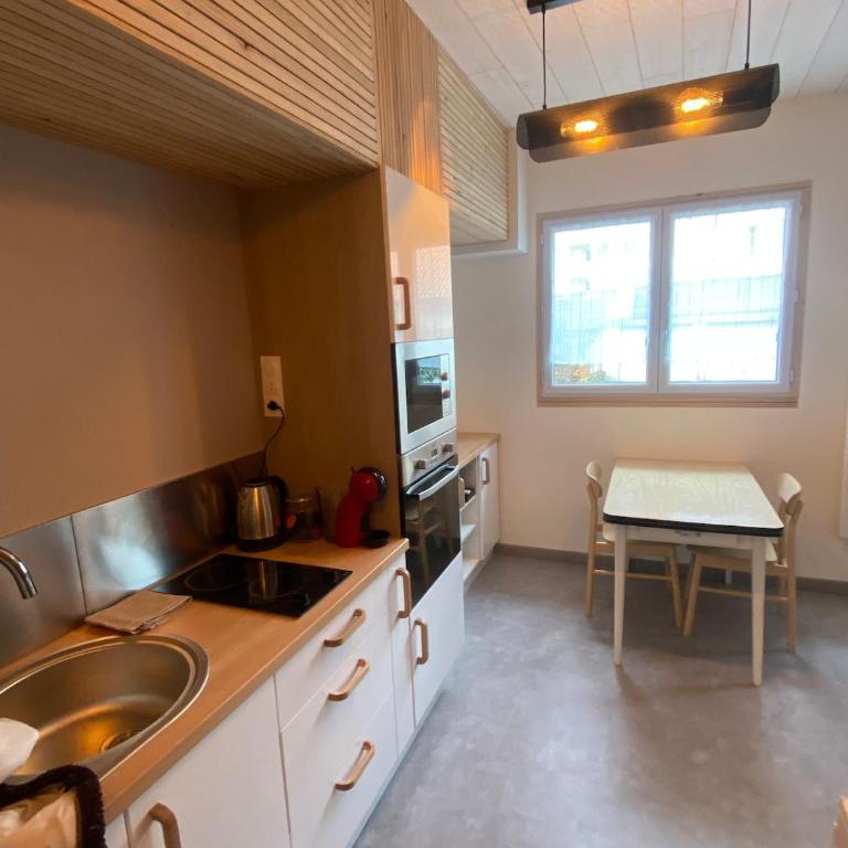 Charmant studio quartier salins 5mn gare routiere - Apartment mit 1 Schlafzimmer - 3