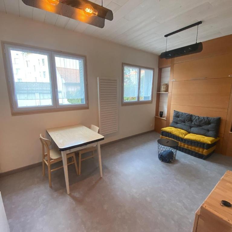 Charmant studio quartier salins 5mn gare routiere - Apartment mit 1 Schlafzimmer - 5
