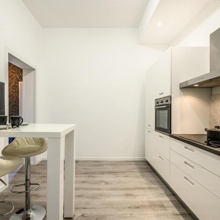 City Center Luxury Portofino - Free Parking - AC - Appartamento con 2 Camere da Letto - 25