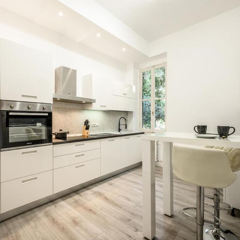 City Center Luxury Portofino - Free Parking - AC - Appartamento con 2 Camere da Letto - 48