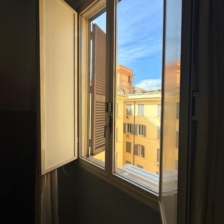 Vertex Suite - Camera Matrimoniale con Bagno Privato - 5