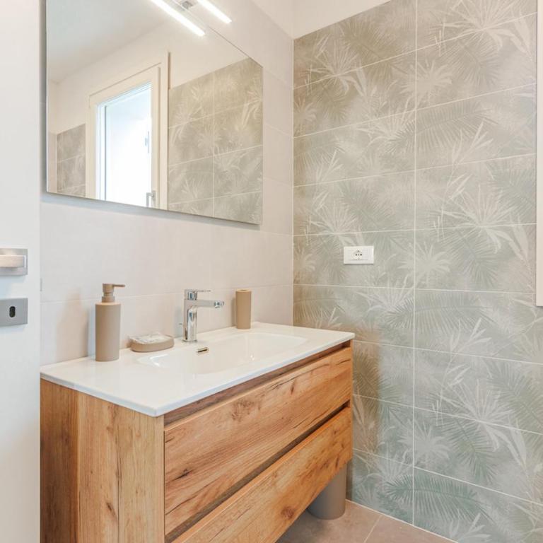Bellaria Palace - In the hearth of Motor Valley by MoVeBNB - Appartamento con 3 Camere da Letto - 32