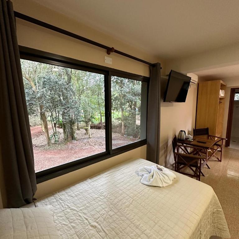 Parque Hotel Manantial - Quadruple Room with Garden View - 3