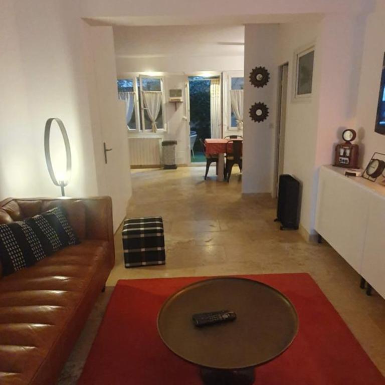 Maison Cosy Intra-muros, clim, parking, extérieur - Casa con 4 camere da letto - 24