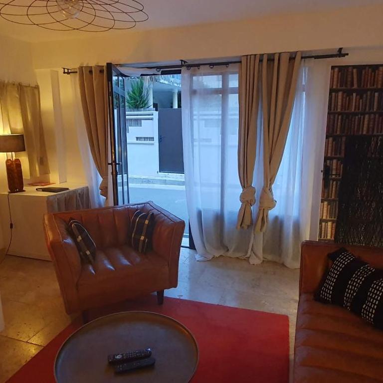 Maison Cosy Intra-muros, clim, parking, extérieur - Casa con 4 camere da letto - 57
