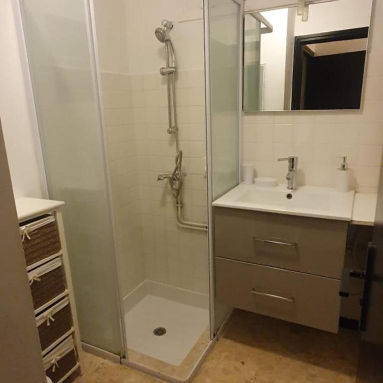 Maison Cosy Intra-muros, clim, parking, extérieur - Casa con 4 camere da letto - 44