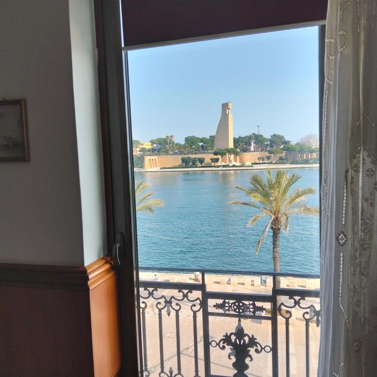 Verso Oriente - Double Room with Sea View - 5