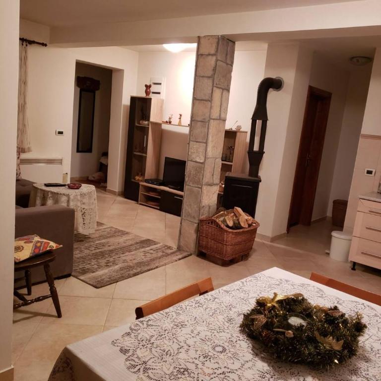 Gala Apartments In The Heart Of Žabljak - Apartman sa 2 Spavaće Sobe - 5