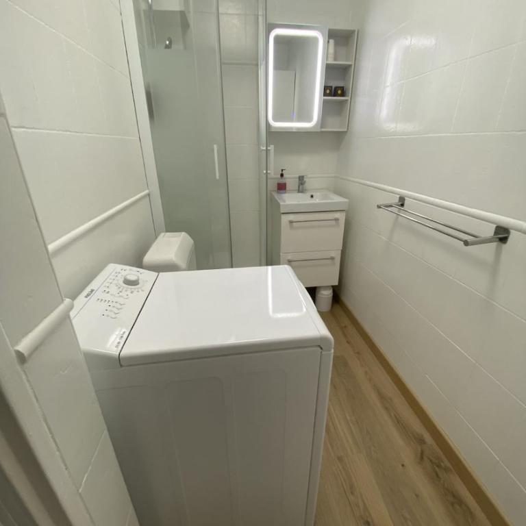 Studio cosy Cannes à 250 m de la plage, pointe Croisette - Appartement 1 Chambre - 14