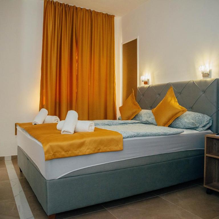 Wellness Spa Hotel Zeleni Raj - Dvokrevetna Soba sa Bračnim Krevetom - 1