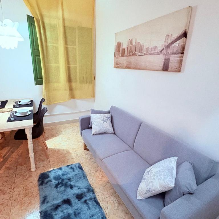 Amazing and stylish flat for 4 people with breakfast included 2 blocks away from Poblenou beach - One-Bedroom Apartment - 57