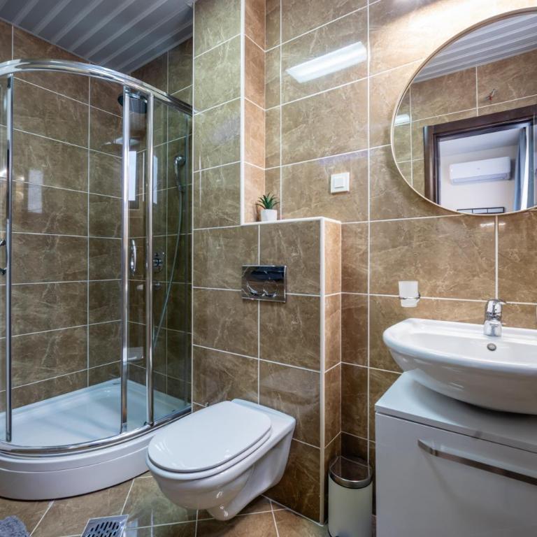 Sea View Budva - Deluks Suite sa Pogledom na More - 13