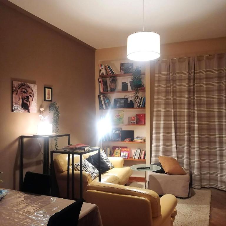 Cuore Urbano - Appartamento con 2 Camere da Letto e Balcone - 12