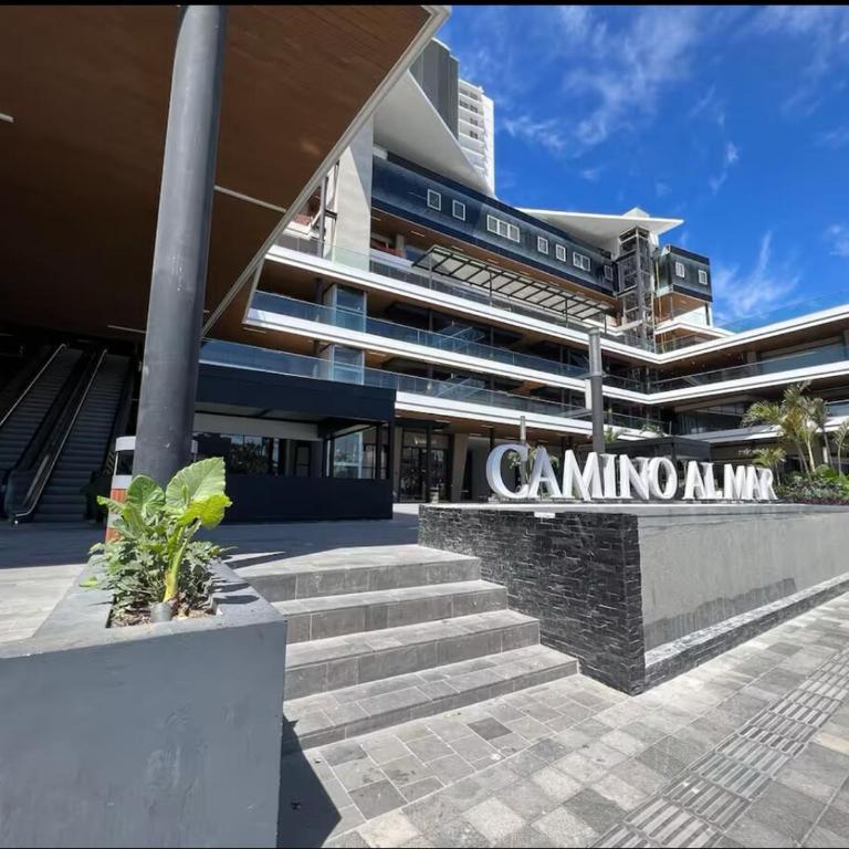 Luxury apartment with an ocean view - Golden Zone - - Three-Bedroom Apartment - 43