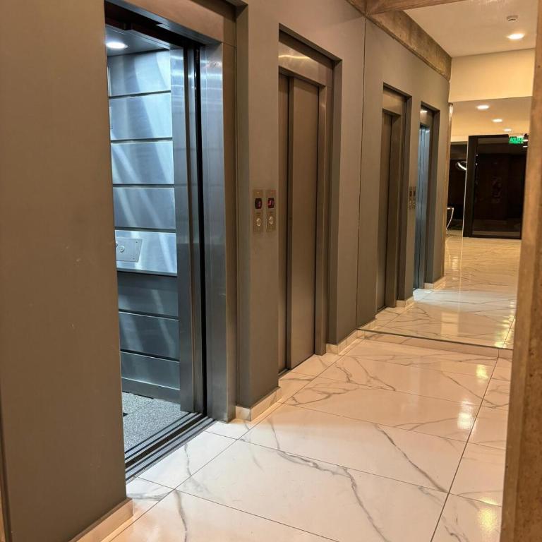 Moderno departamento céntrico - Apartamento de 3 dormitorios - 12